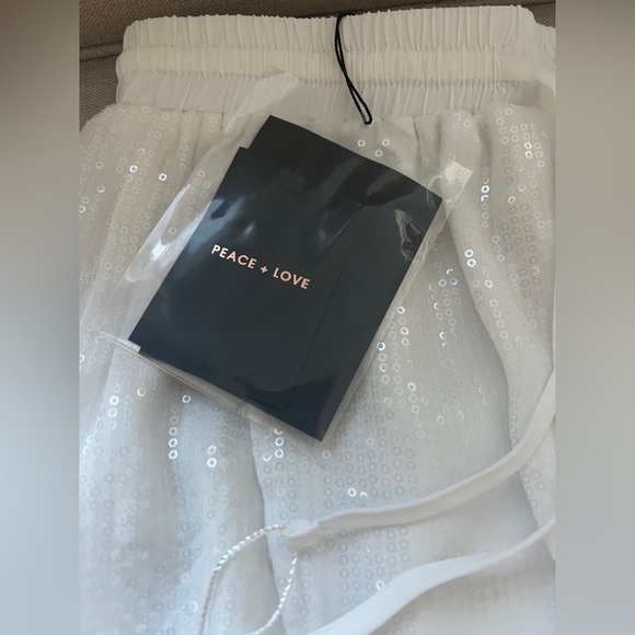 NWT: Missguided Peace + Love White Sequin Shirt + Short Set - Picture 9 of 10